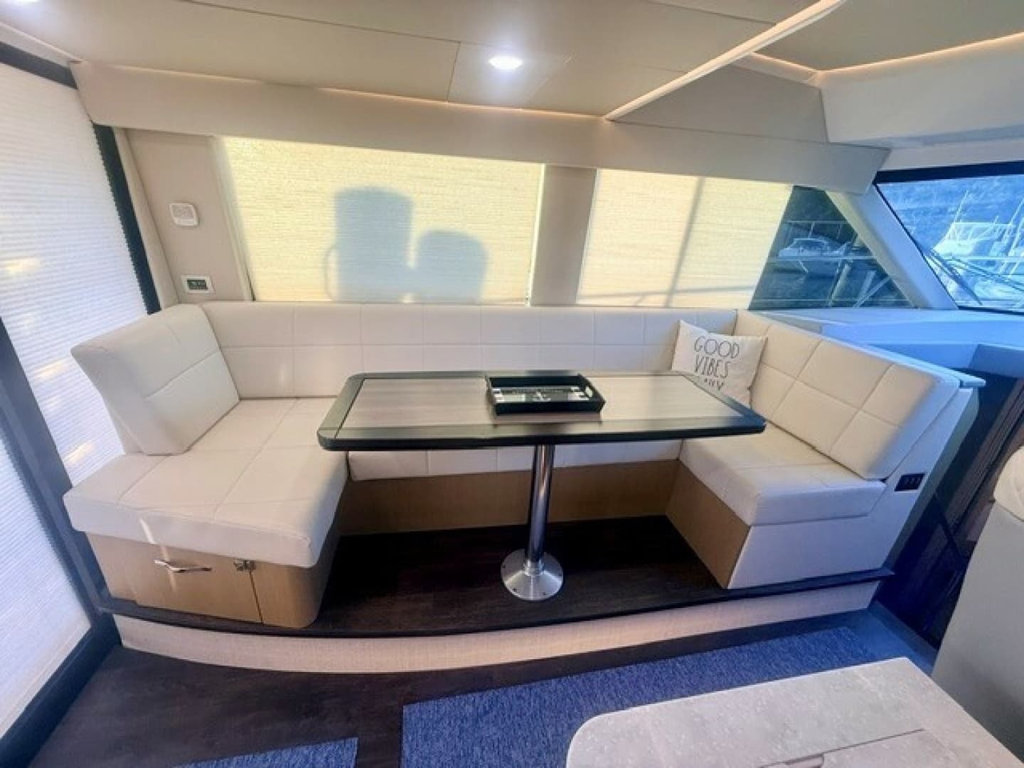 2021 Regal 42 Fly