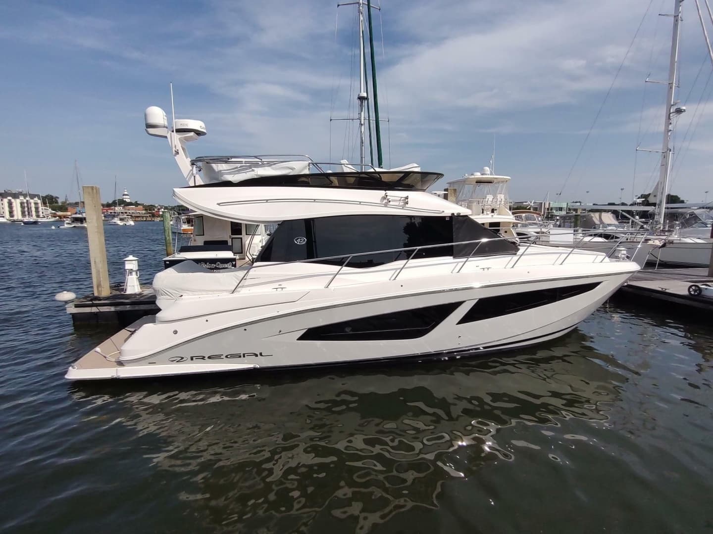 2021 Regal 42 Fly