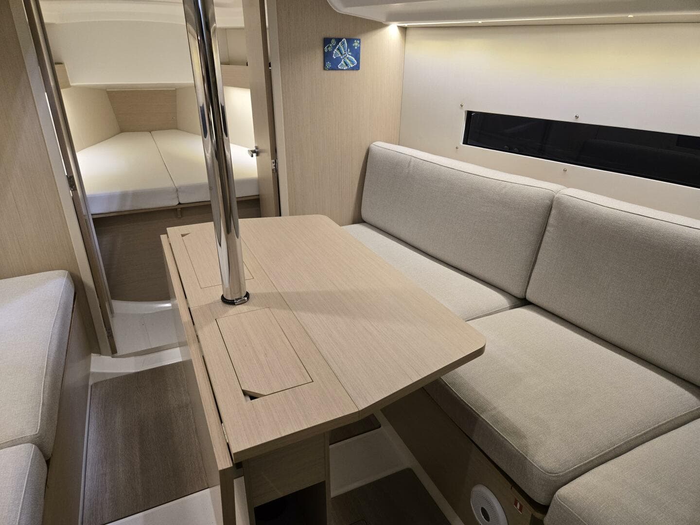 2021 Beneteau Oceanis 30.1