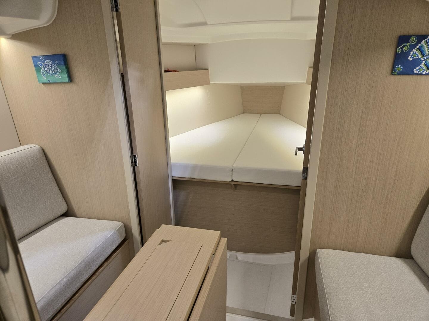 2021 Beneteau Oceanis 30.1