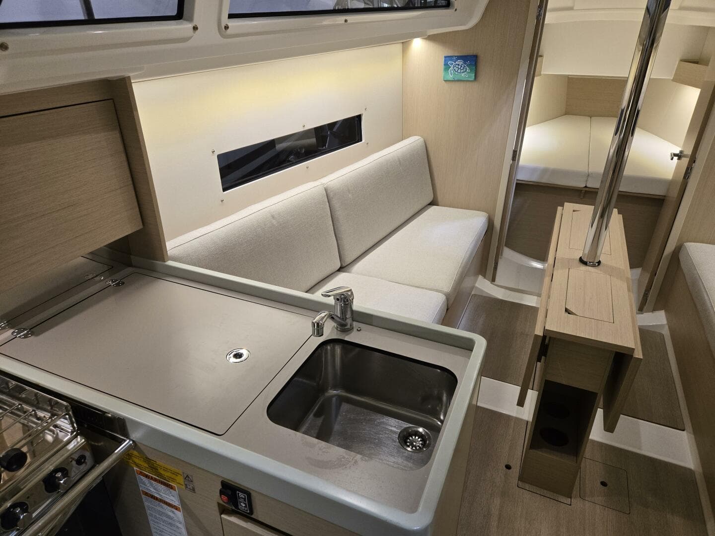 2021 Beneteau Oceanis 30.1