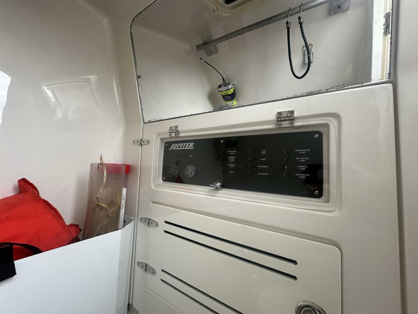 2013 Jupiter Center Console