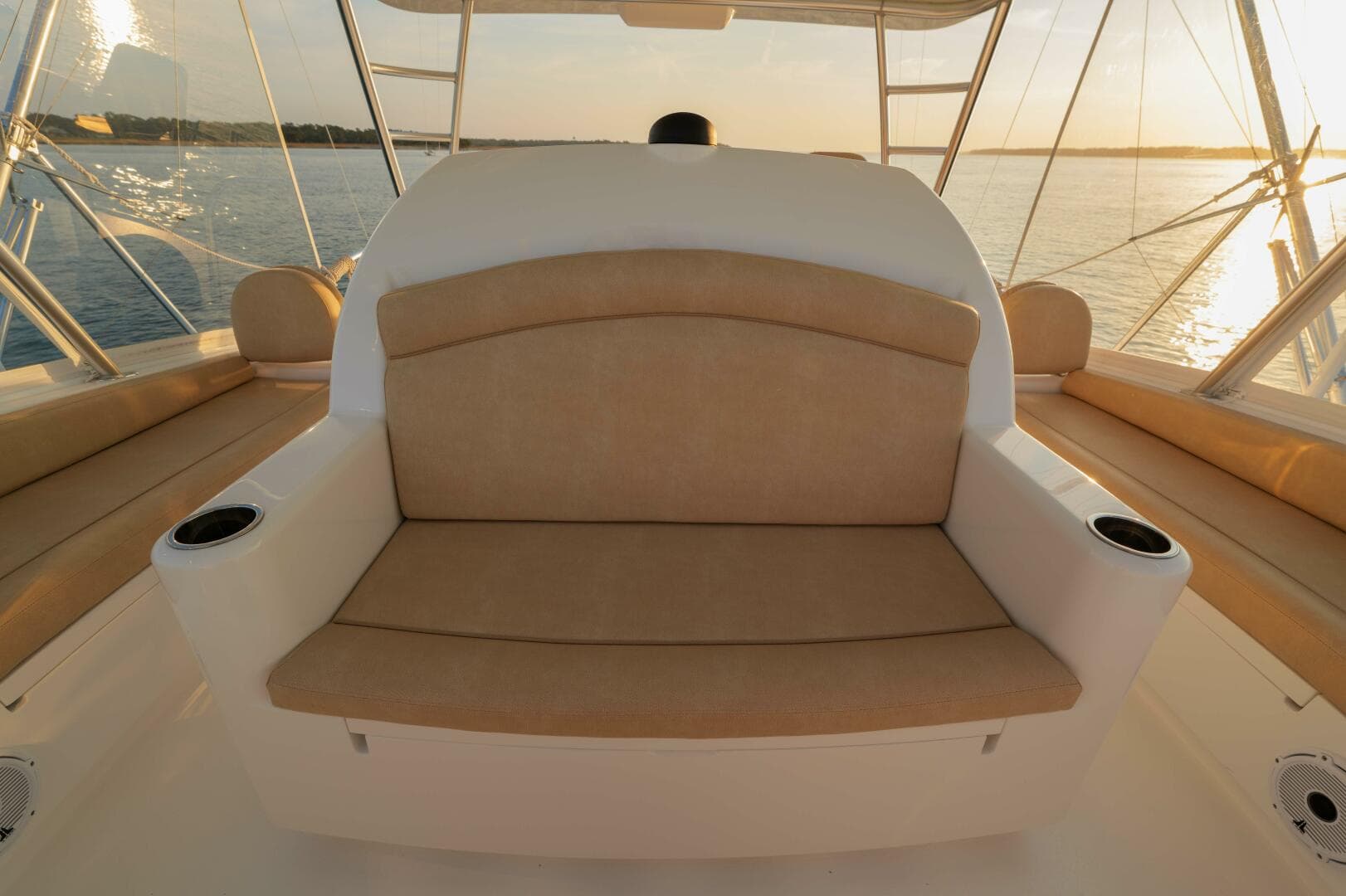Viking 54 - Salty Dog -Flybridge Seating