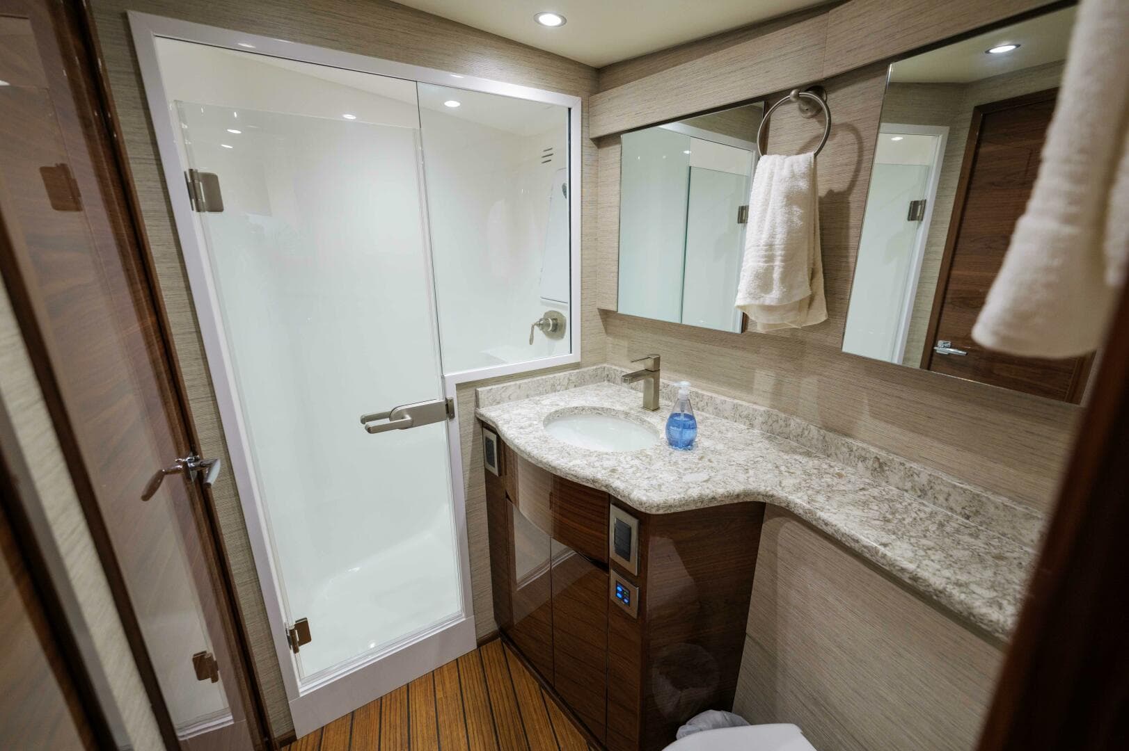 Viking 54 - Salty Dog -Forward Head