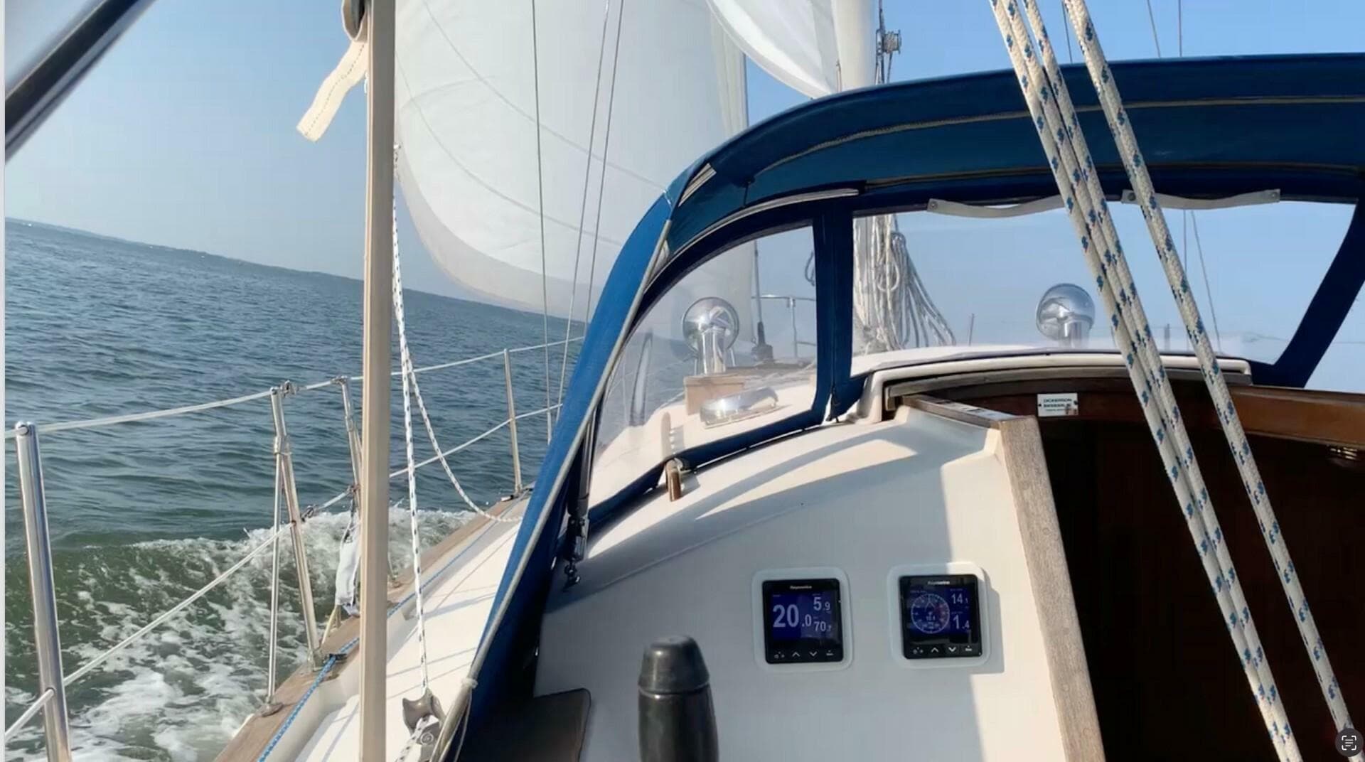 1986 Dickerson Tri-Cabin