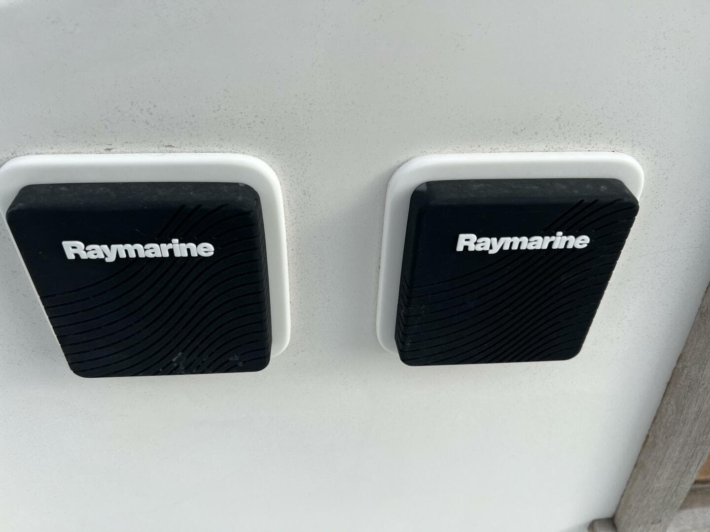 1986 Dickerson Tri-Cabin