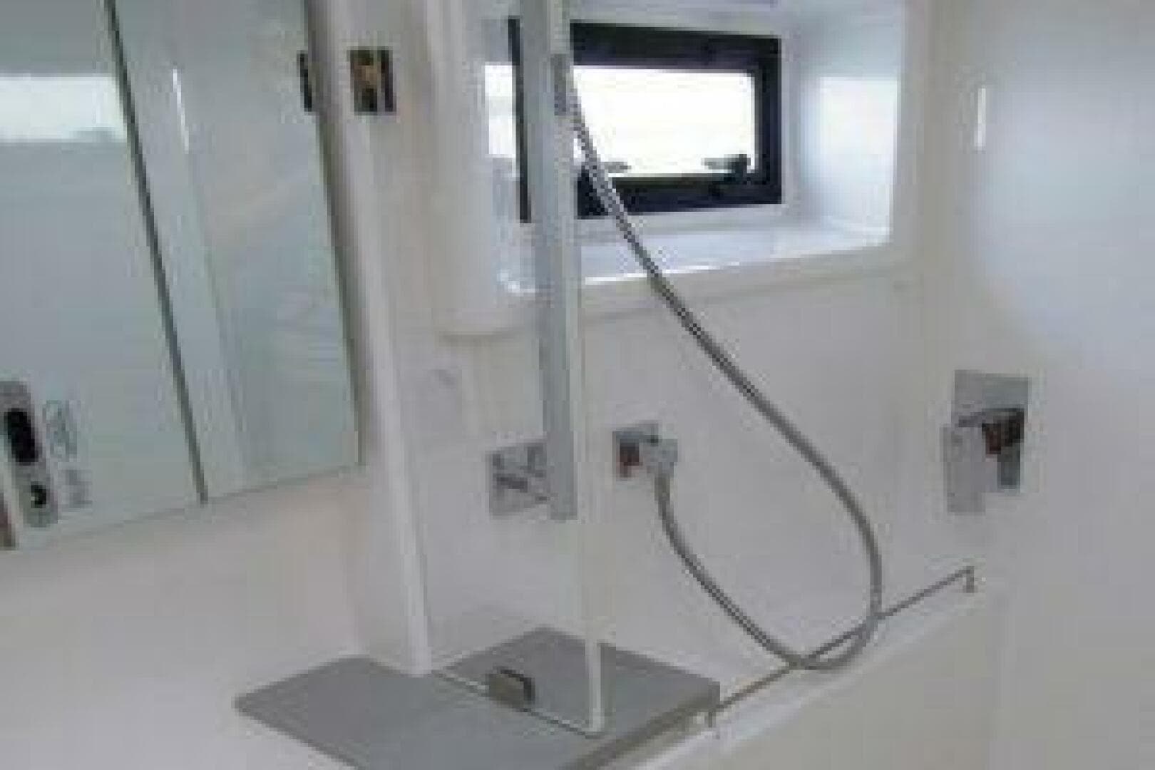 2018 Robertson & Caine Leopard