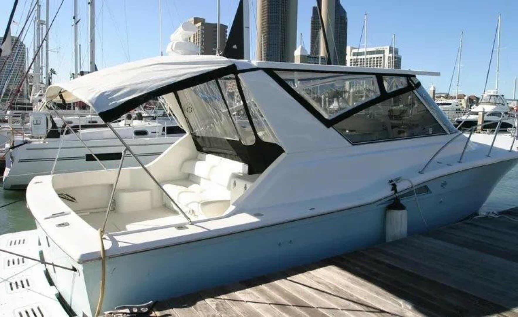 1996 Hatteras 39 Sport Express