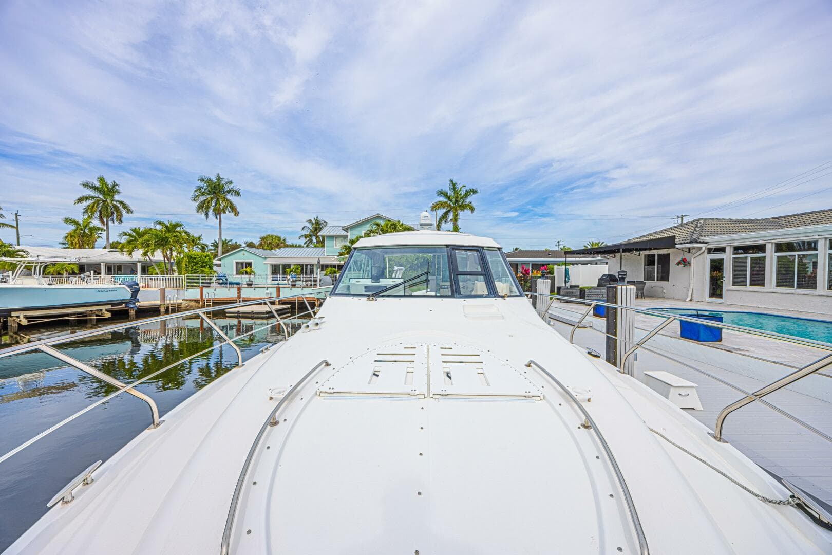 2012 Cruisers Yachts 48 Cantius