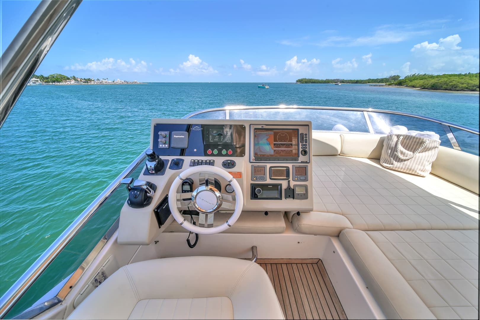 2012 Azimut 64 FLY