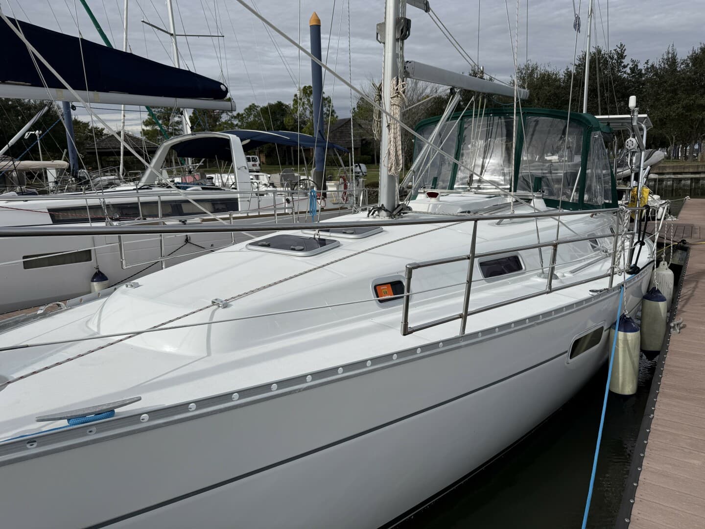 2002 Beneteau 361