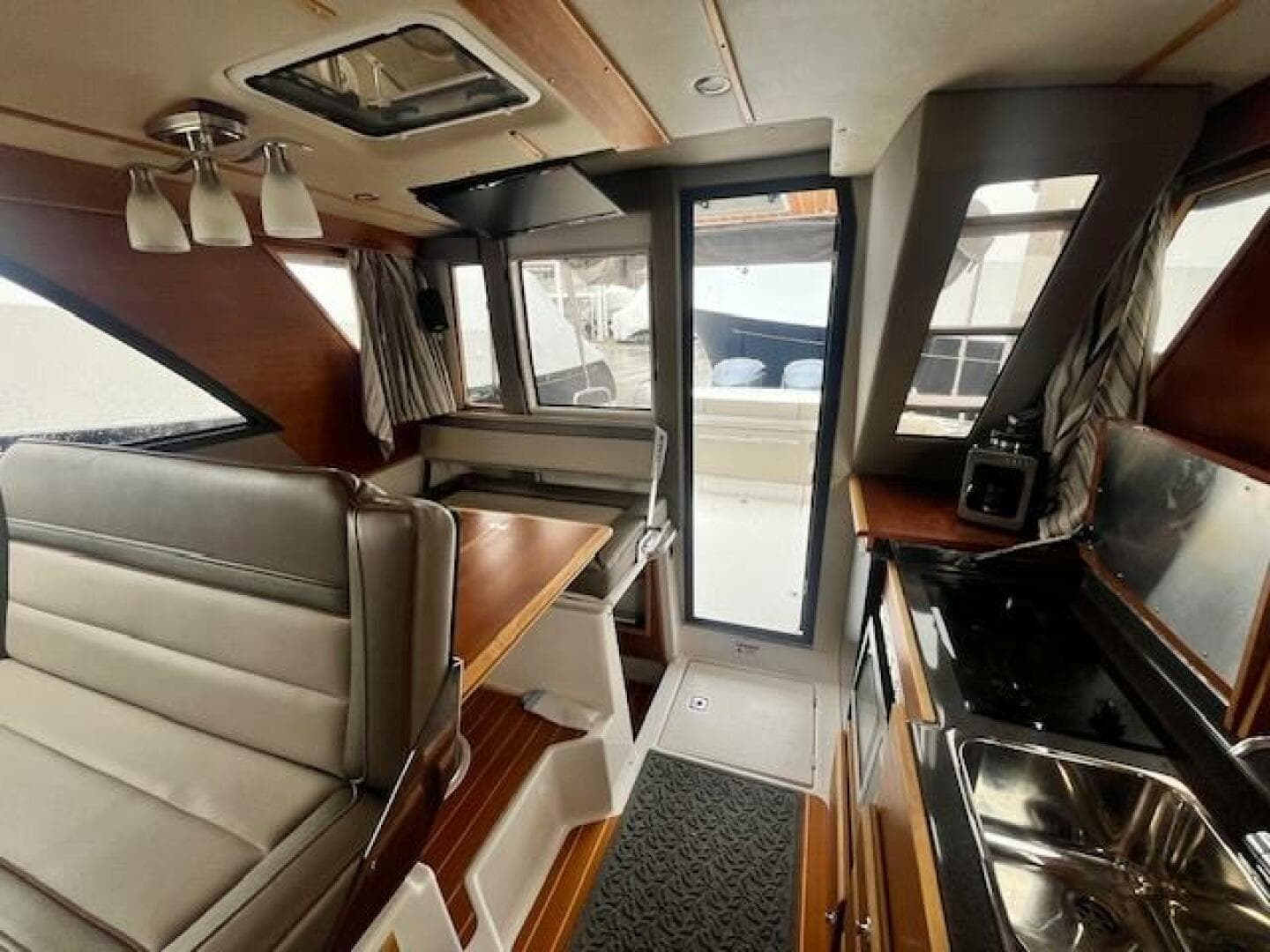 Galley Salon
