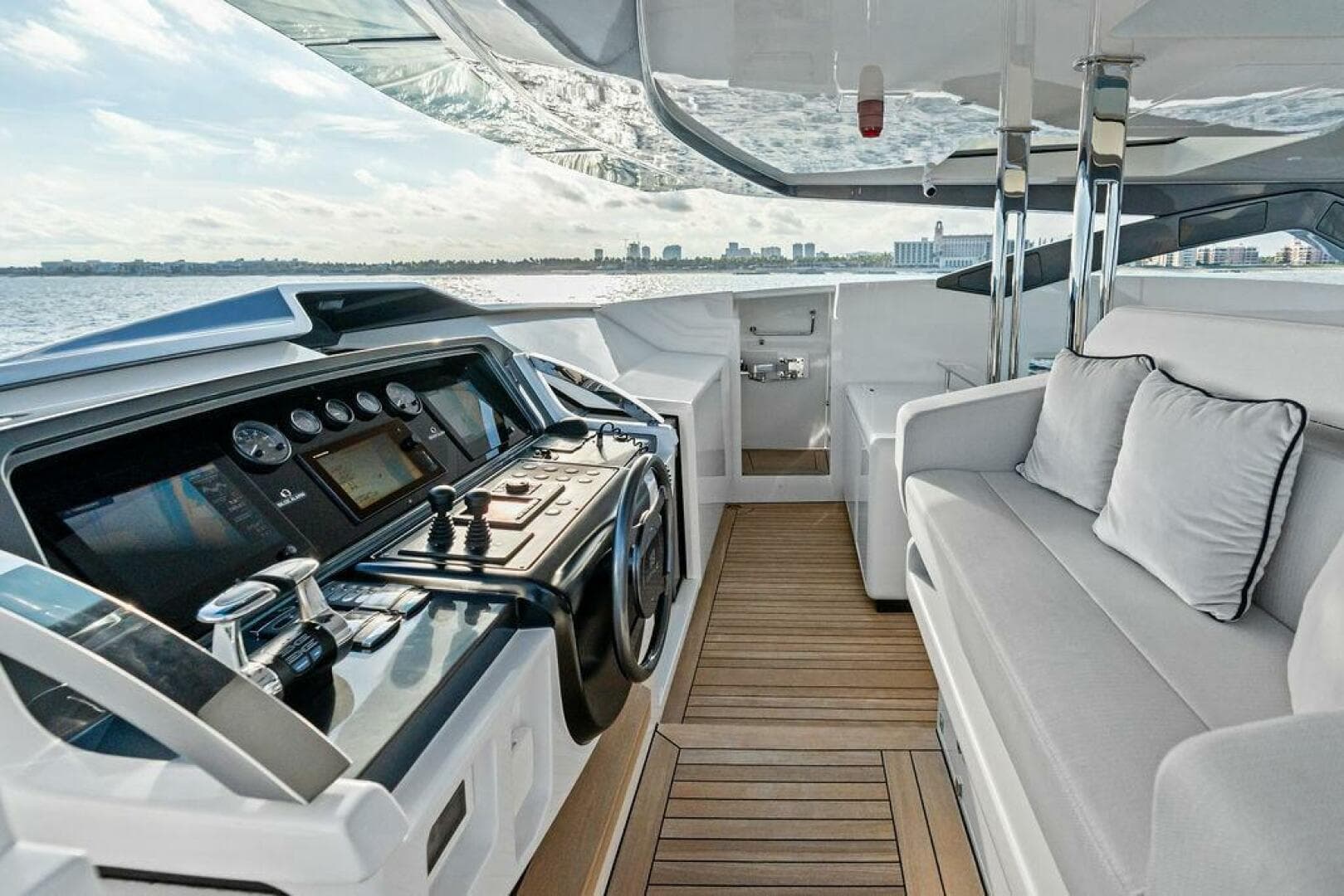 2018 Custom Line CL120