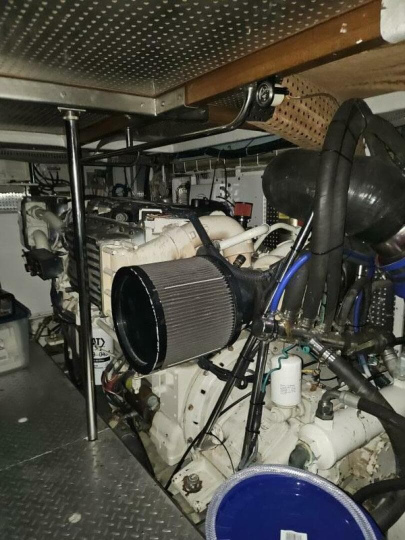 2003 Johnson Flybridge