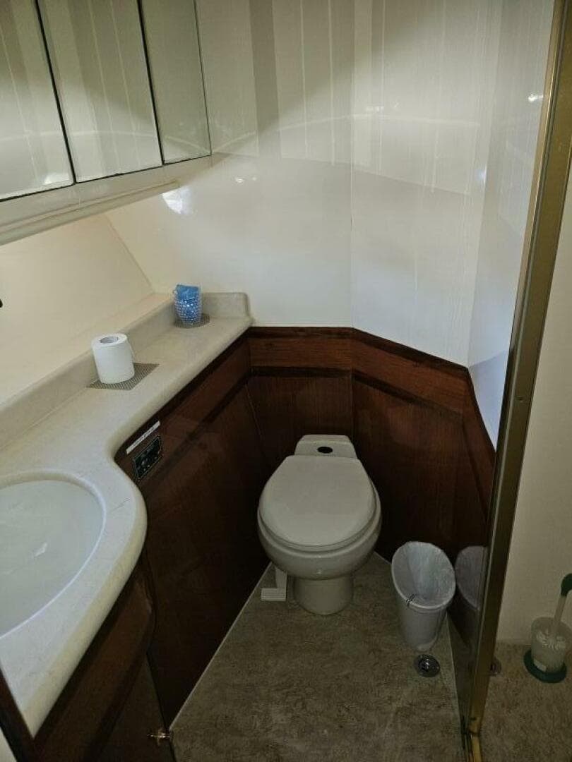 2003 Johnson Flybridge