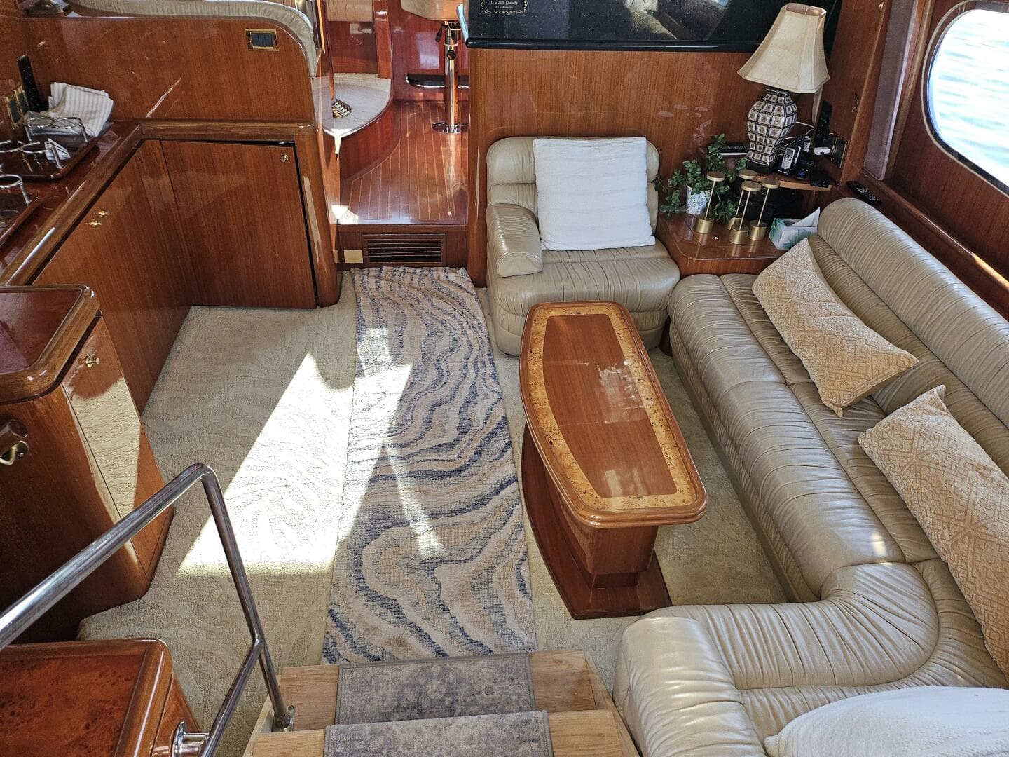 2003 Johnson Flybridge