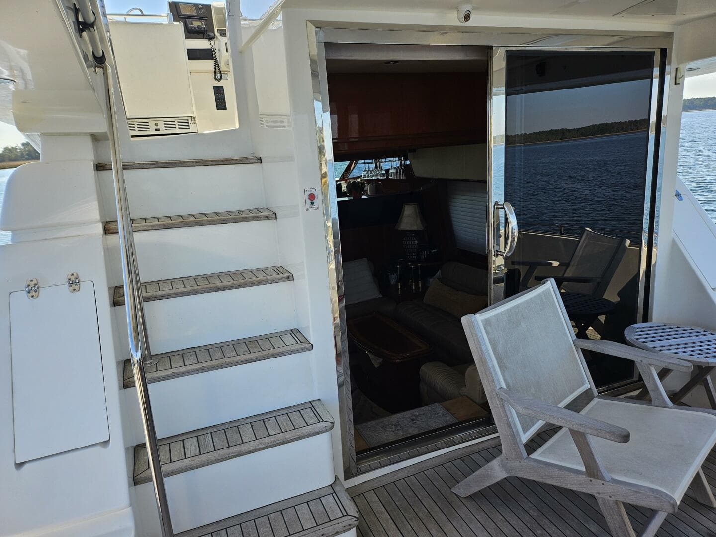 2003 Johnson Flybridge