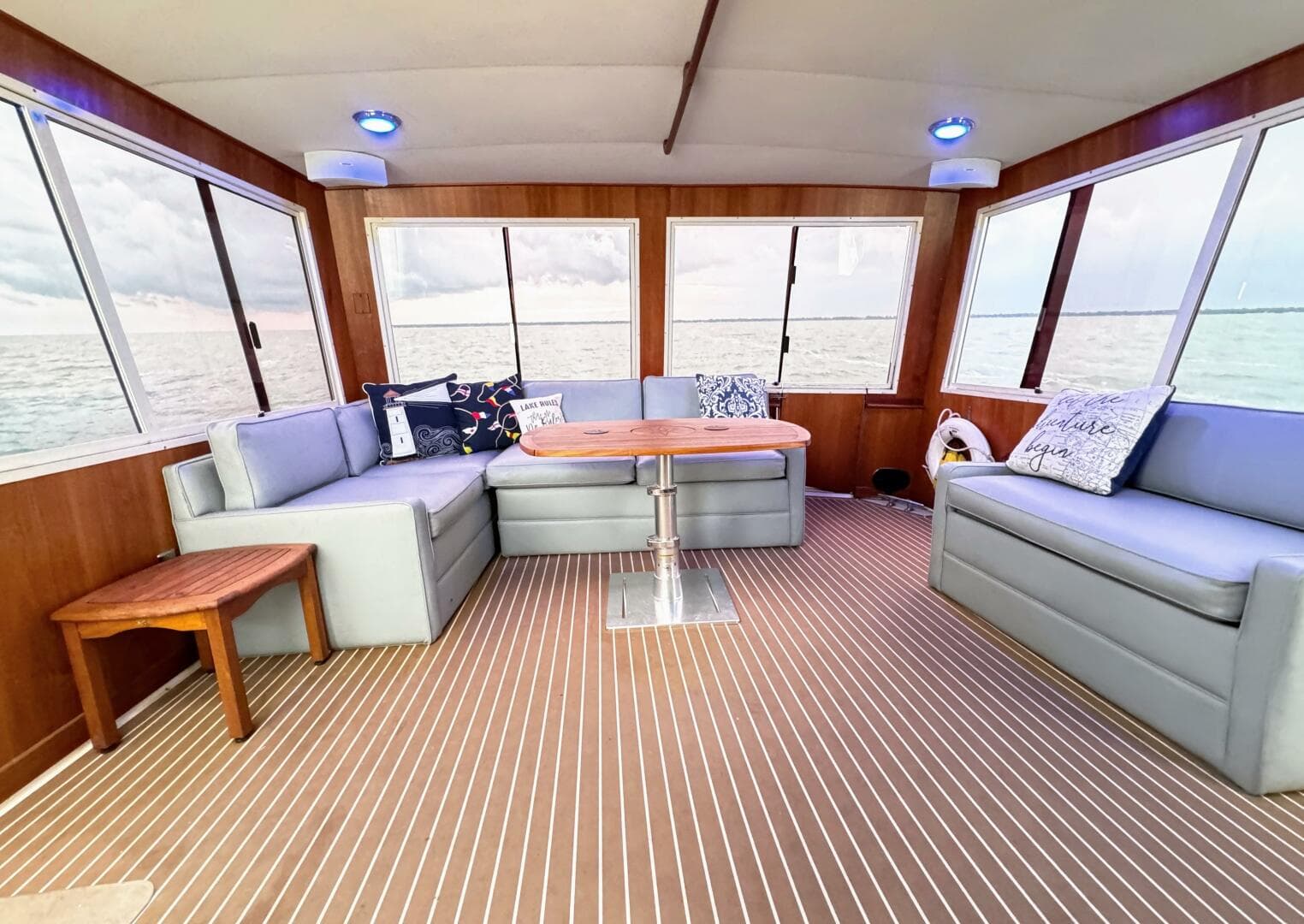 1987 Viking 48 Motor Yacht