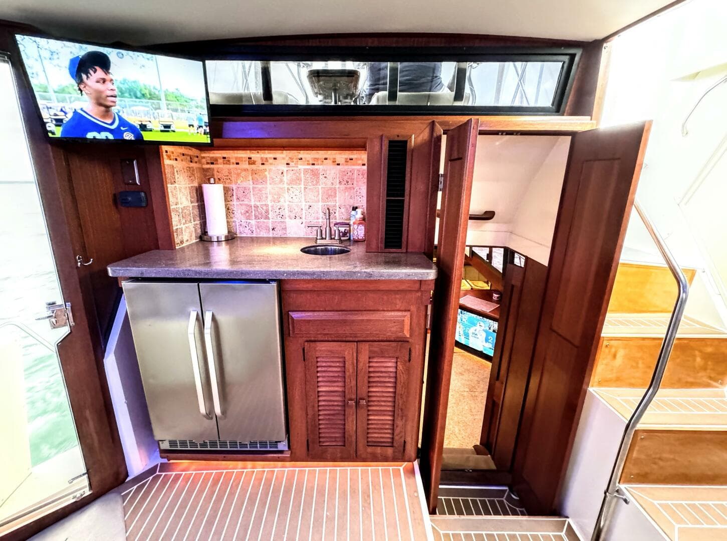 1987 Viking 48 Motor Yacht