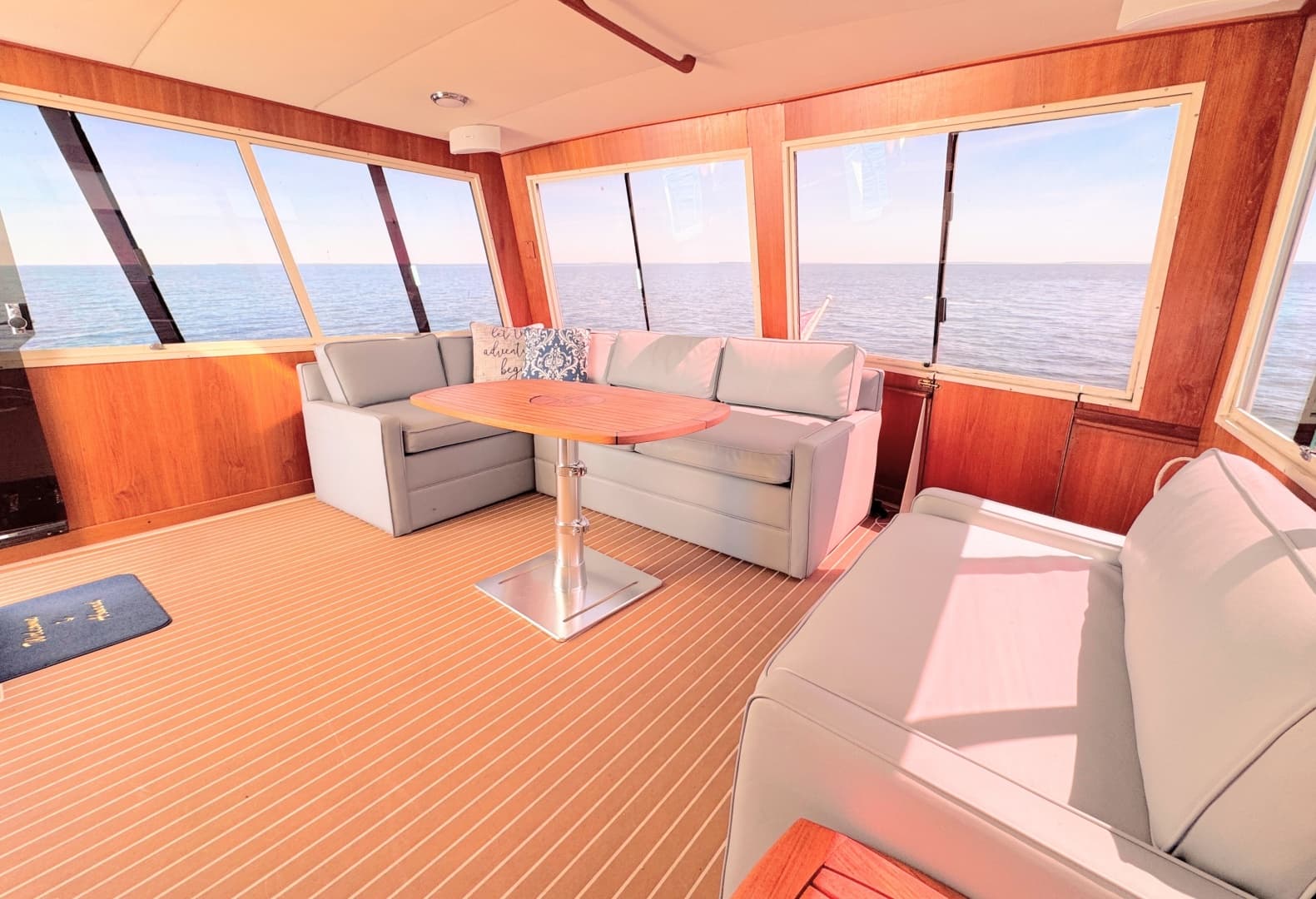 1987 Viking 48 Motor Yacht