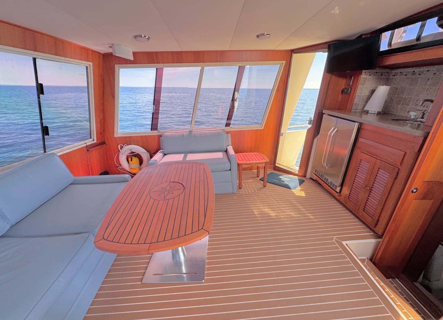1987 Viking 48 Motor Yacht
