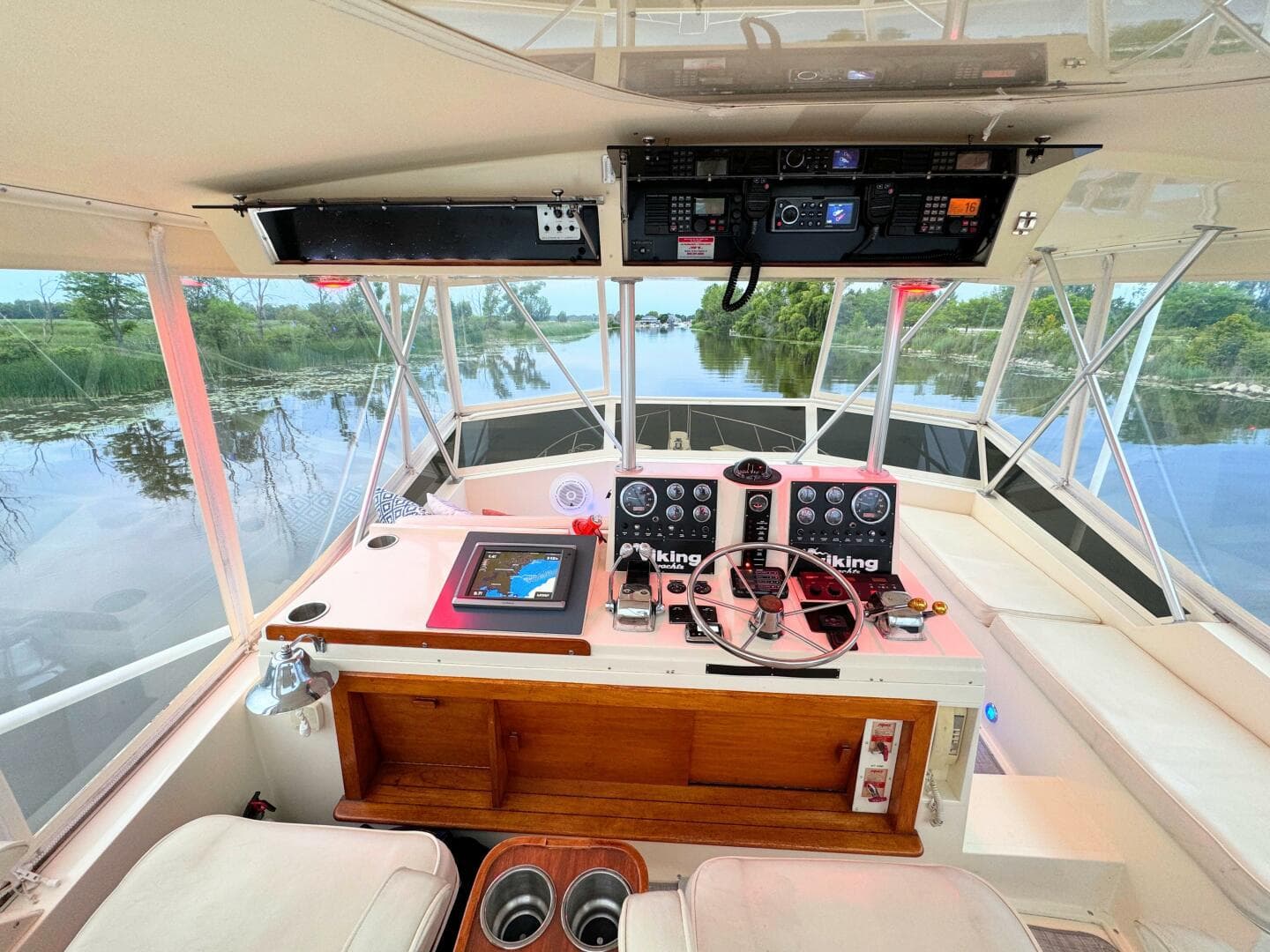 1987 Viking 48 Motor Yacht