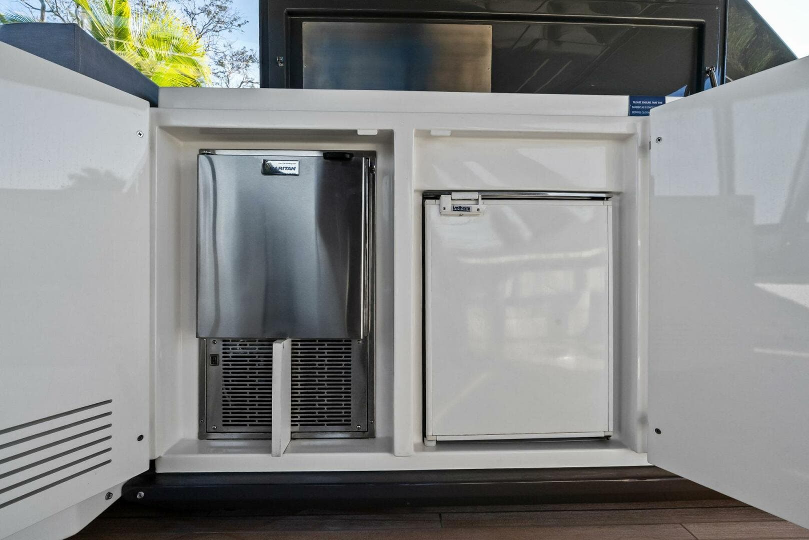 2019 Ferretti Yachts 780