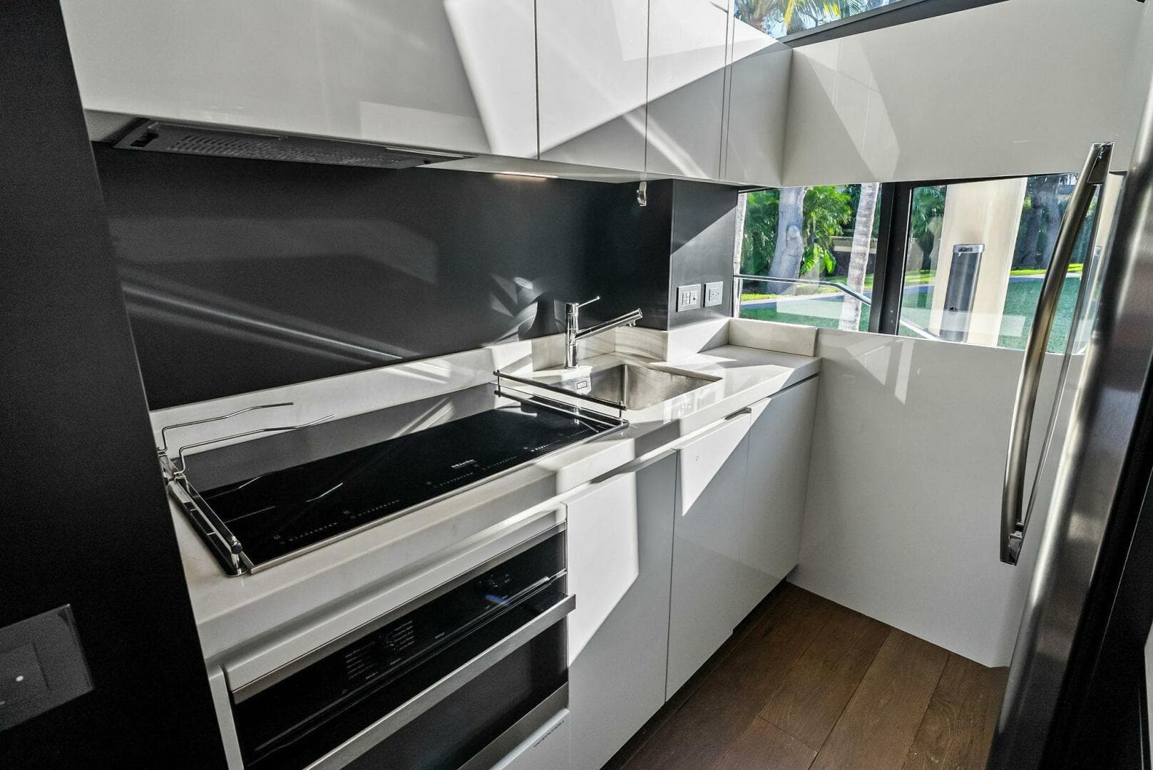 2019 Ferretti Yachts 780