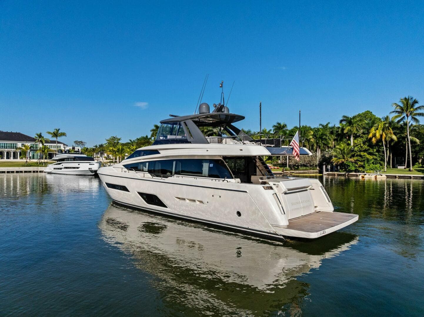 2019 Ferretti Yachts 780