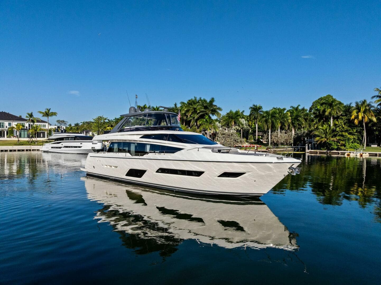 2019 Ferretti Yachts 780
