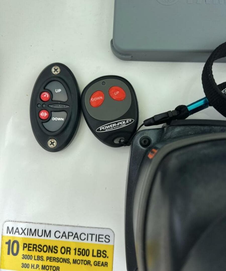 2018 Sea Hunt 255 Ultra SE