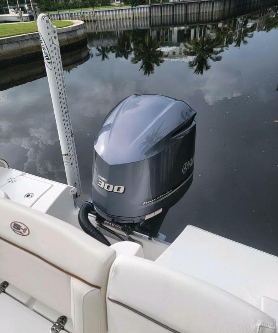 2018 Sea Hunt 255 Ultra SE