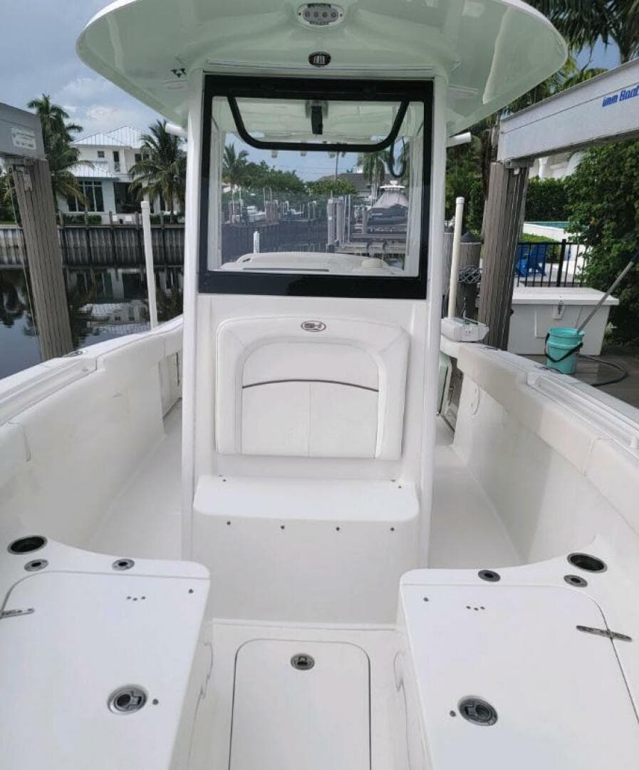 2018 Sea Hunt 255 Ultra SE