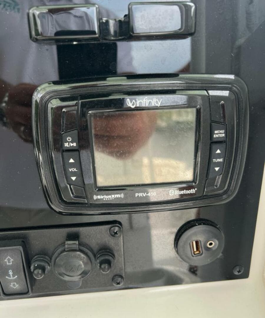 2018 Sea Hunt 255 Ultra SE