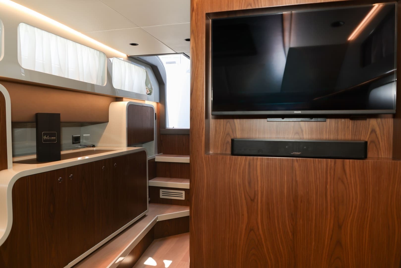 2026 Canados Gladiator 493 Grand