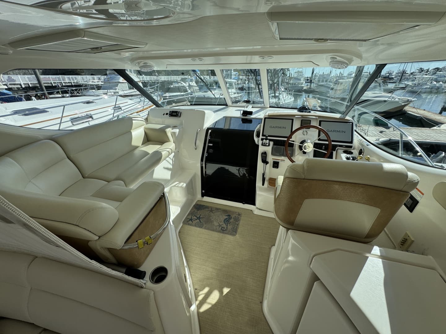 2008 Tiara Yachts 3900 Sovran