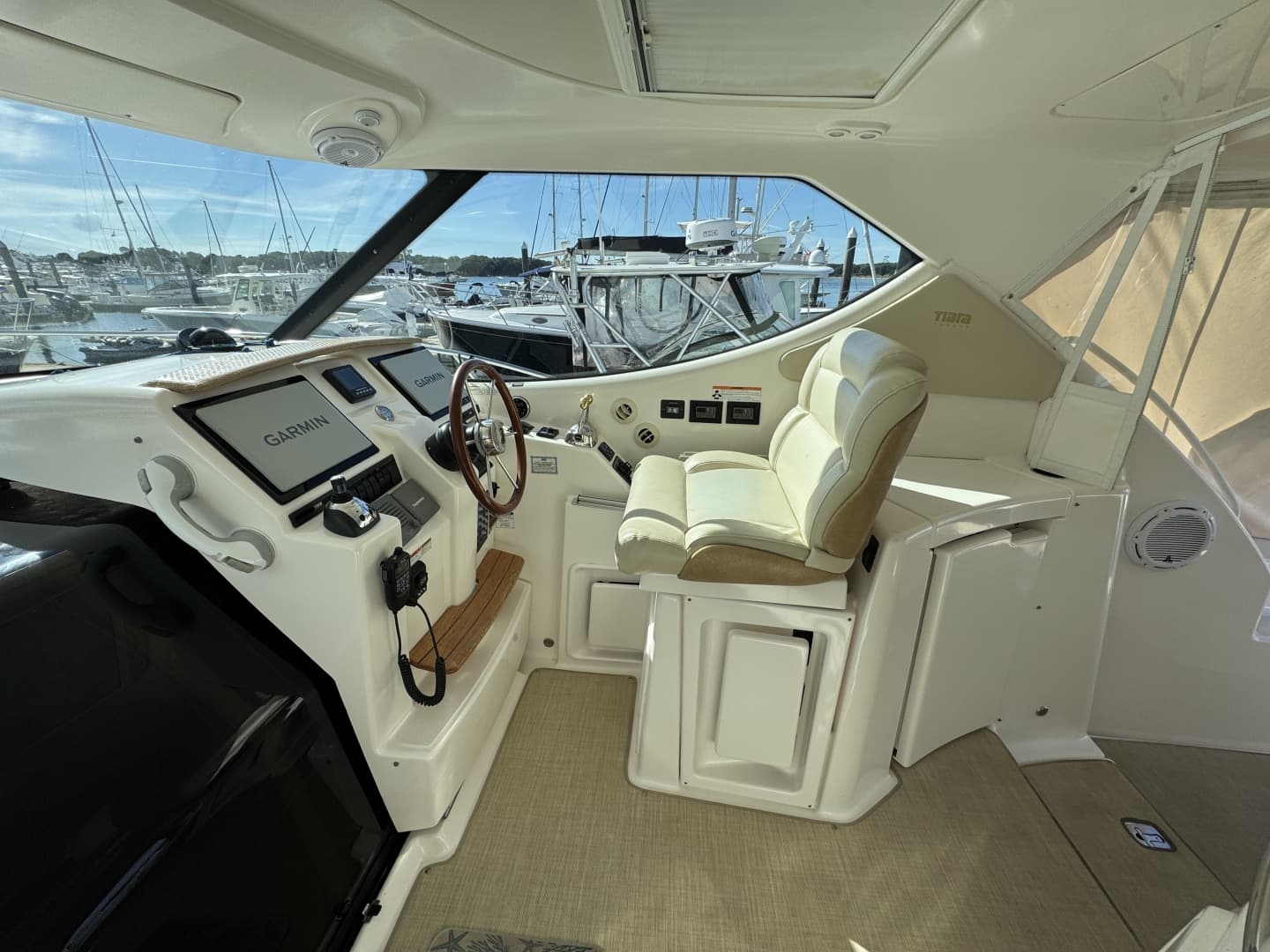 2008 Tiara Yachts 3900 Sovran