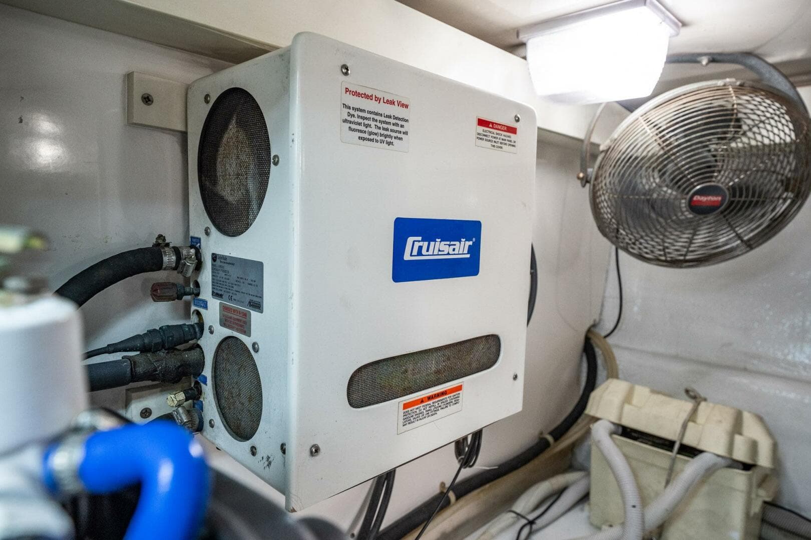 2001 Post 42 Convertible