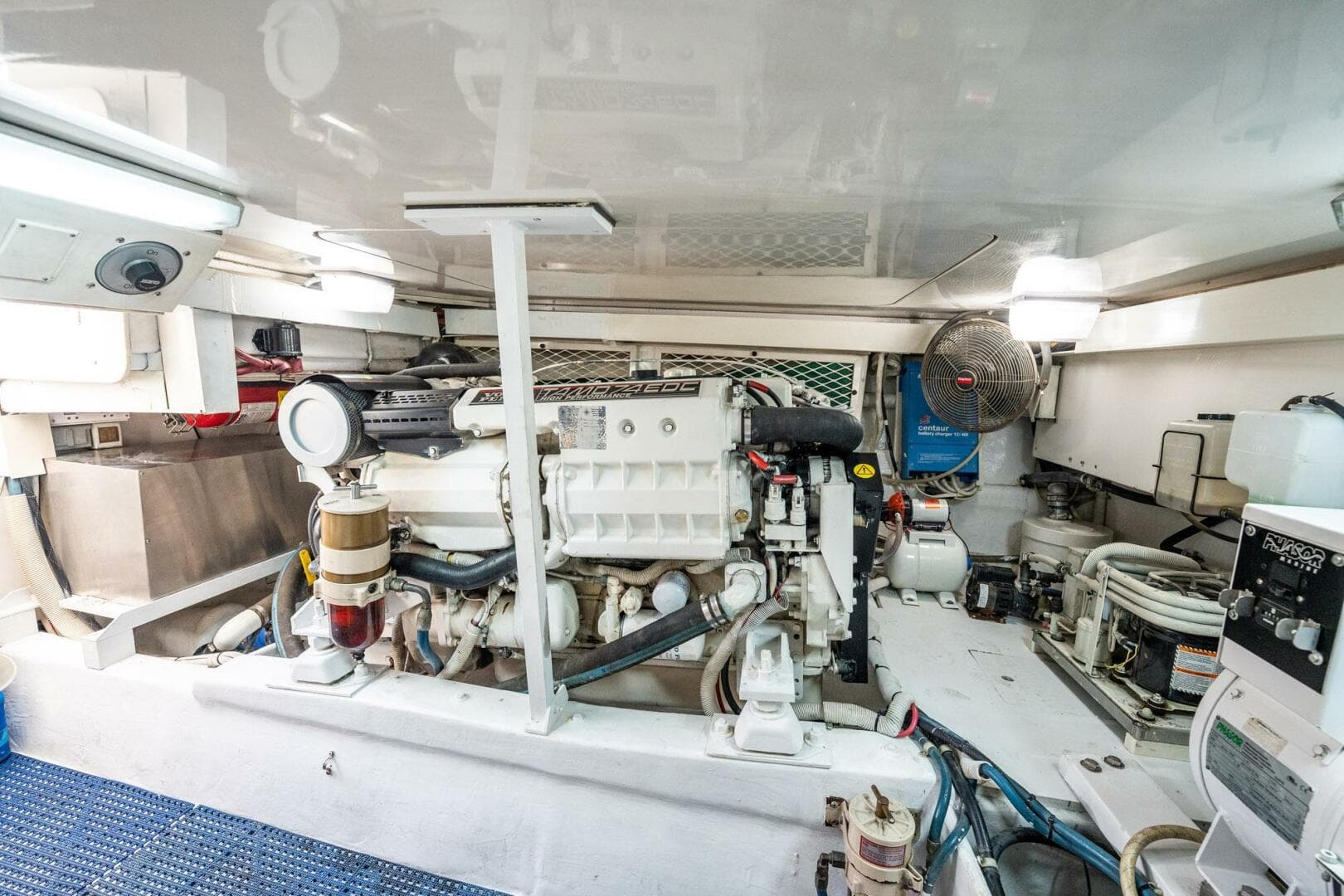 2001 Post 42 Convertible