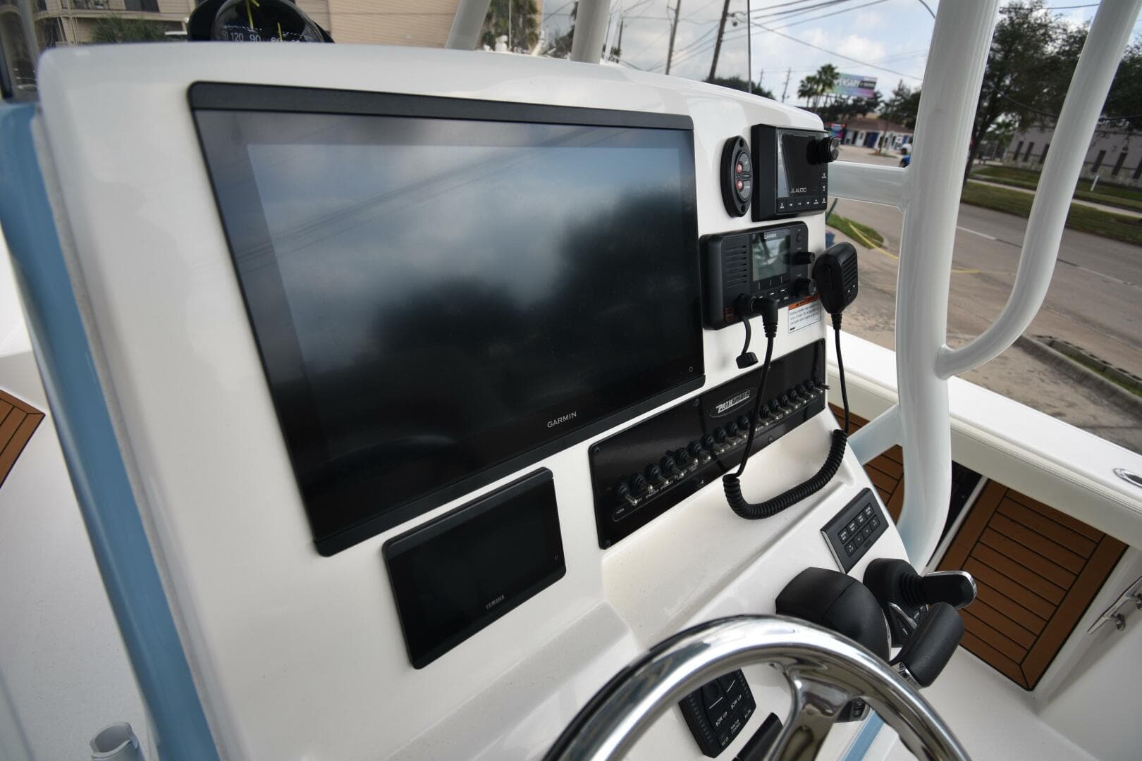 2023 Pathfinder 2700 Open