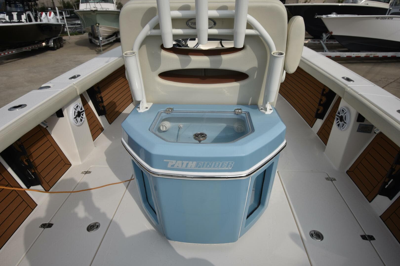 2023 Pathfinder 2700 Open