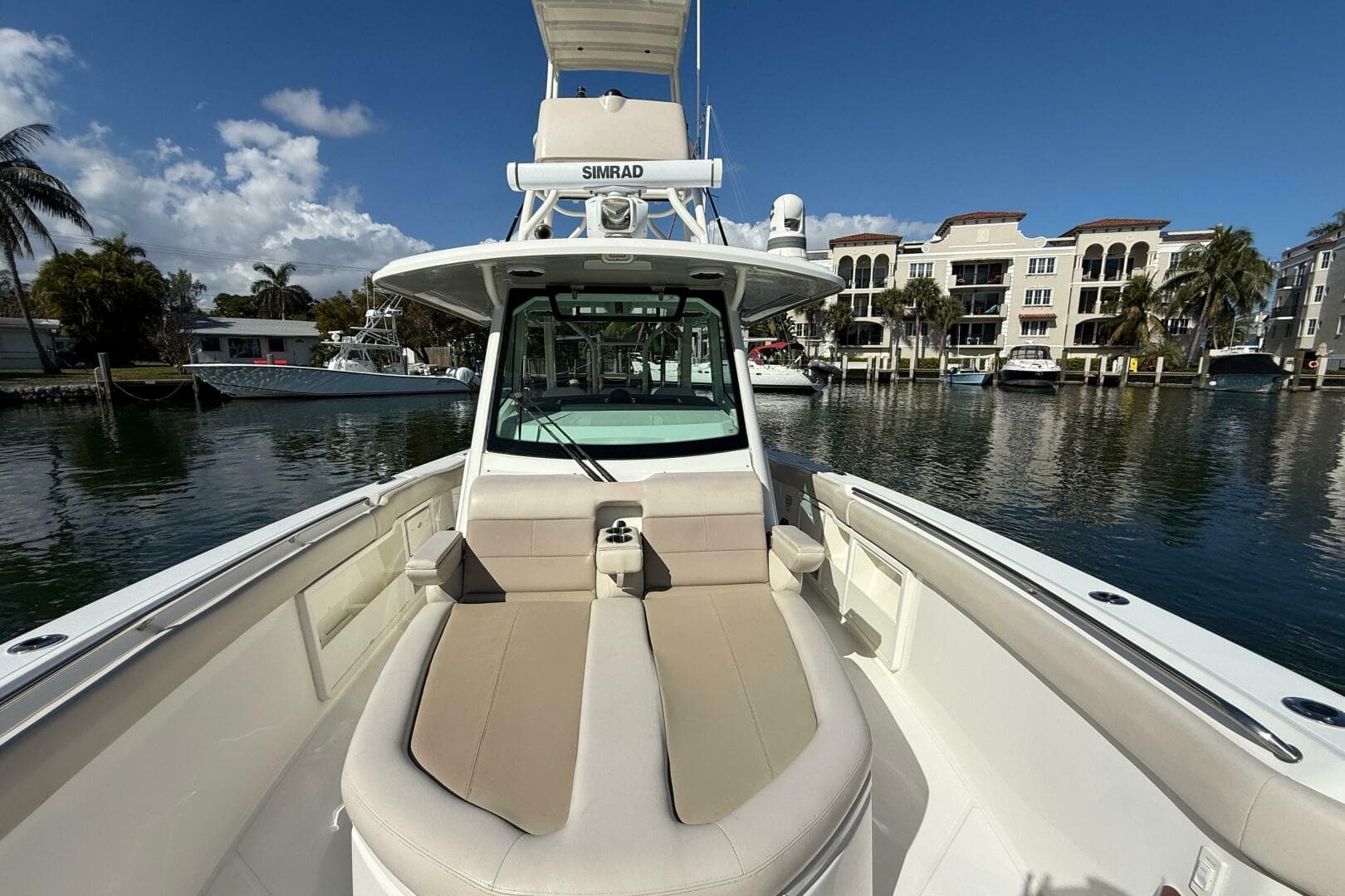2023 Boston Whaler 360 Outrage