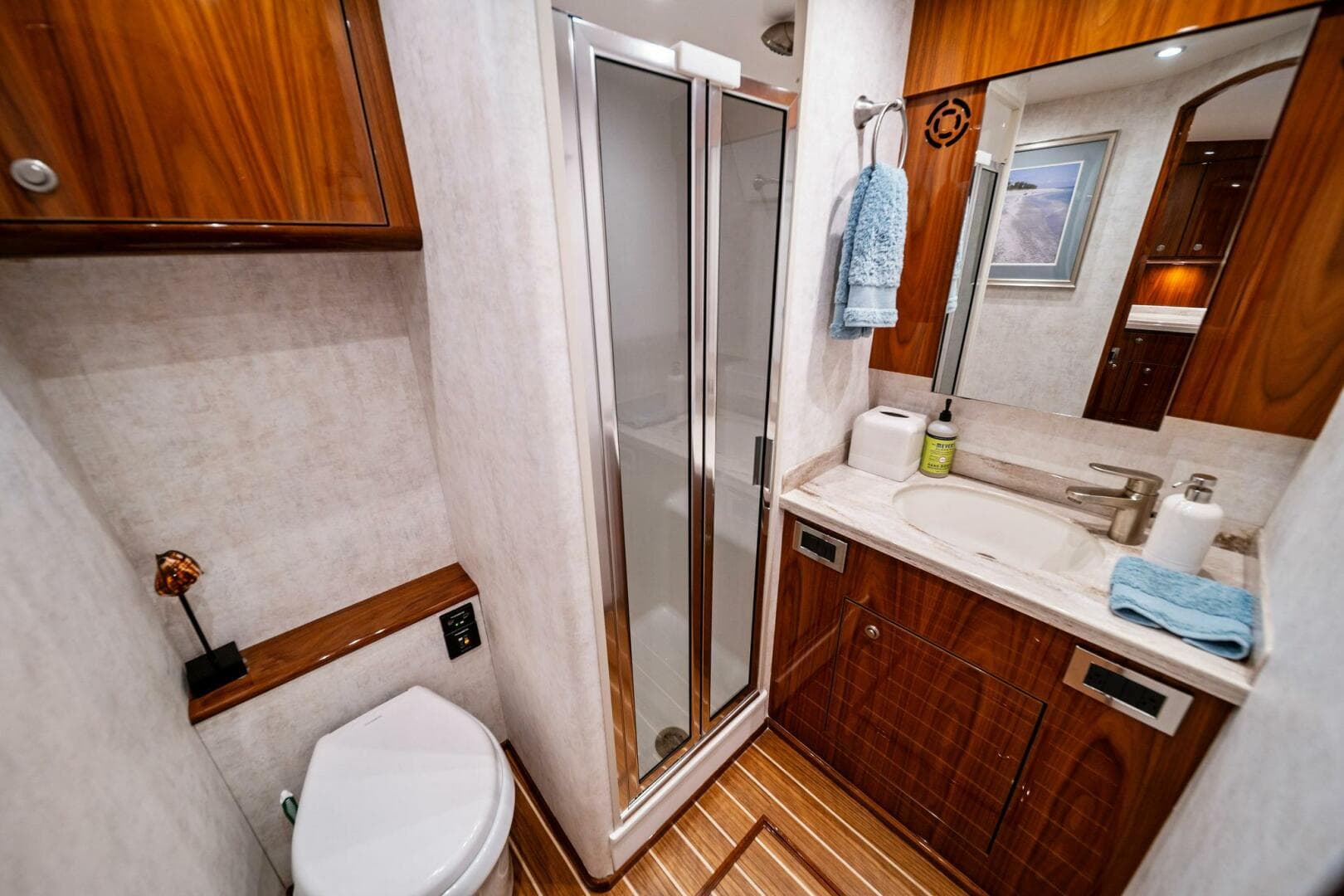 2021 Viking 46 Billfish "Damnfino" - Head