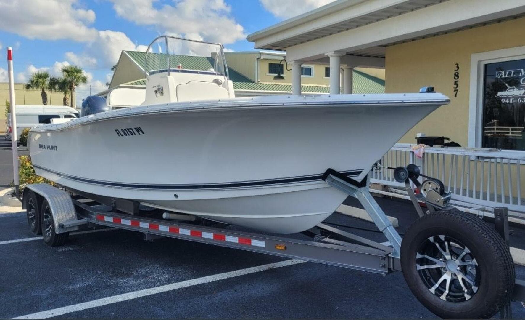 2015 Sea Hunt Ultra 211