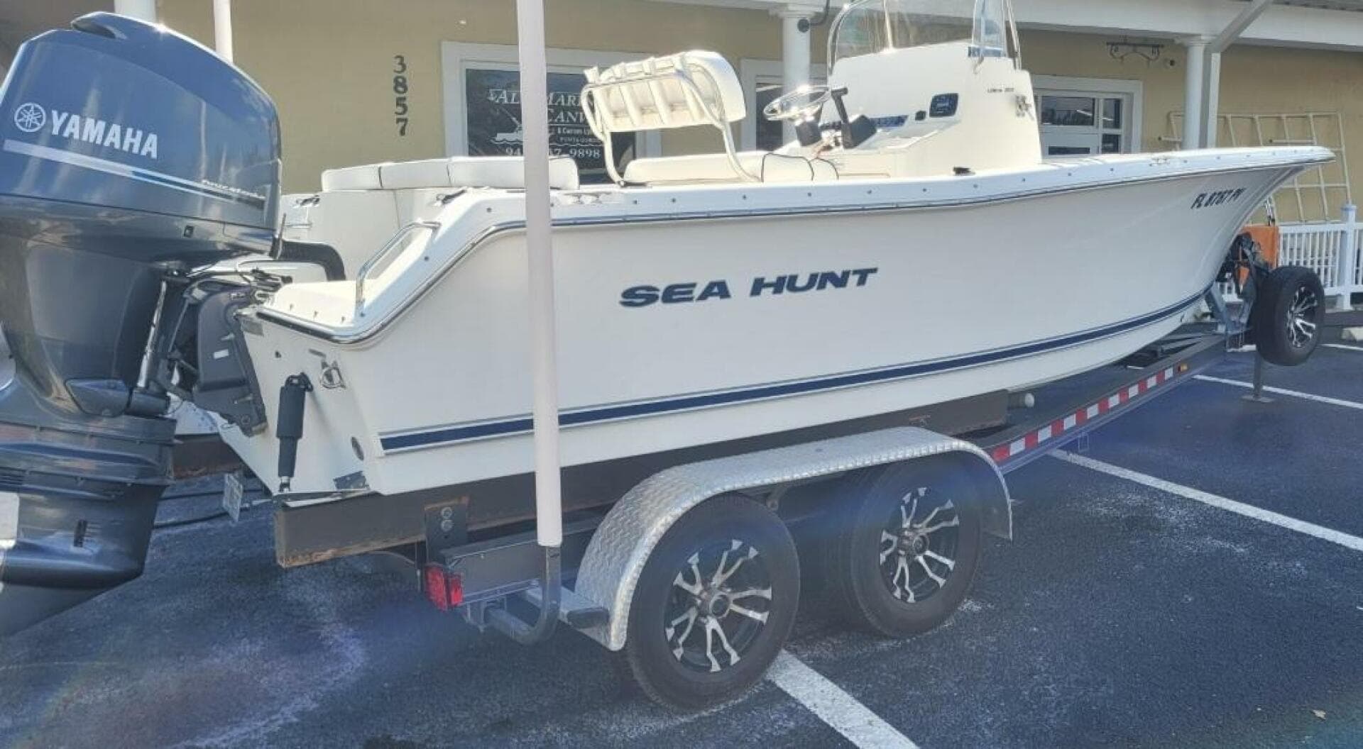 2015 Sea Hunt Ultra 211