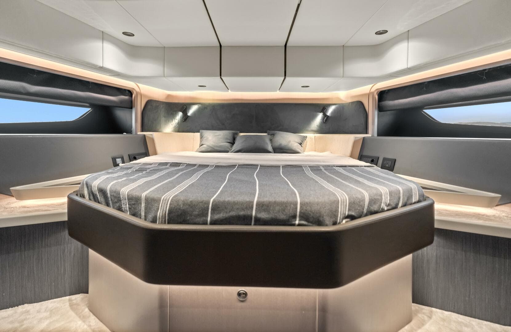 2027 Canados Gladiator 571 Blade