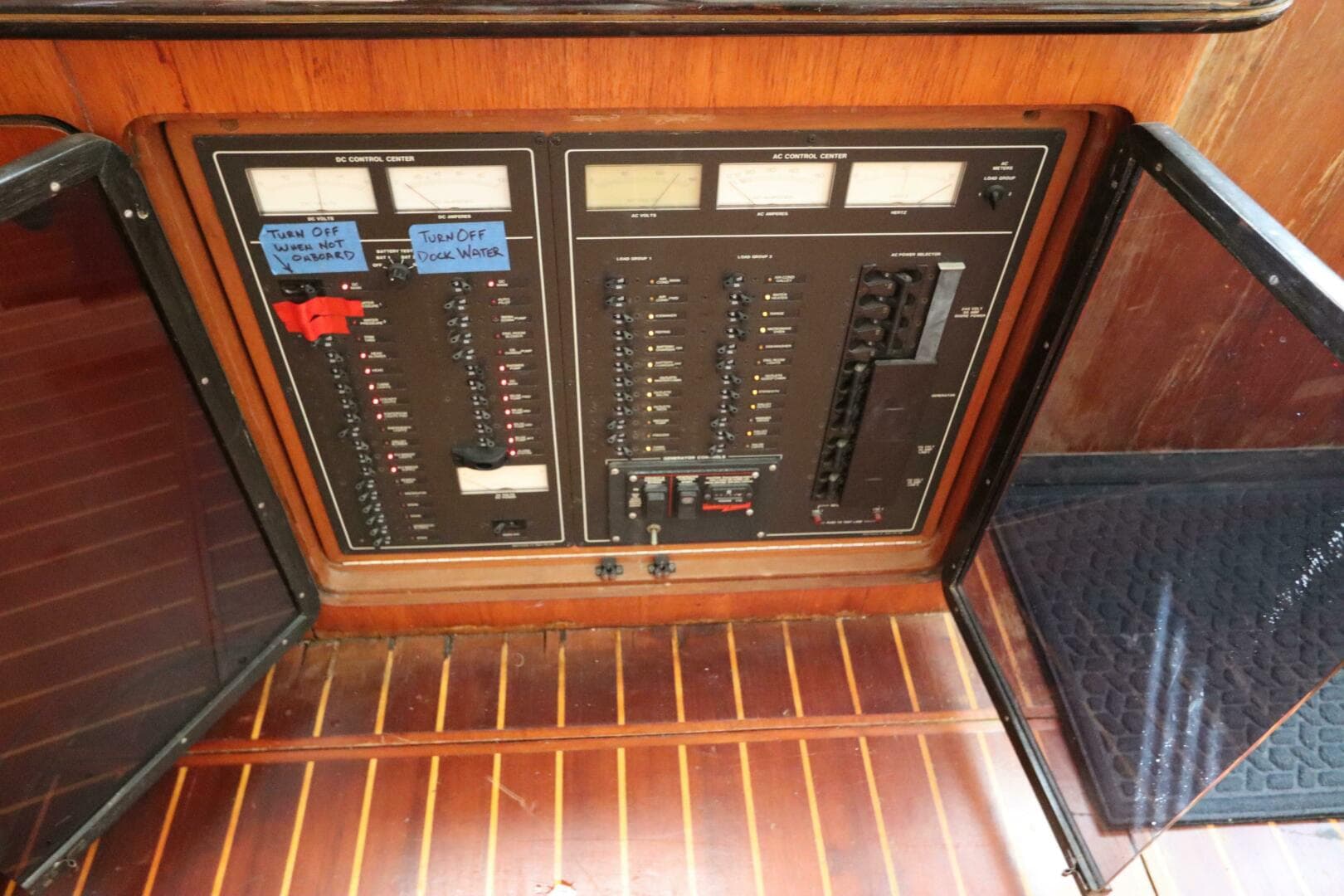 1991 Spectrum 48 Convertible