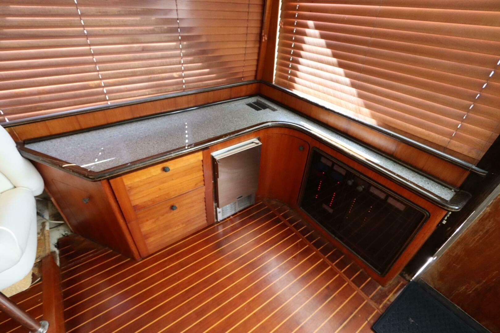 1991 Spectrum 48 Convertible