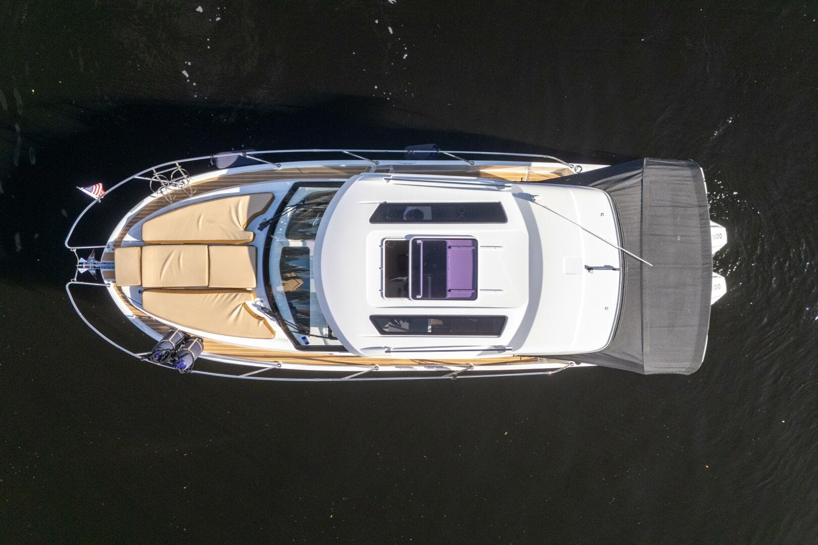 2021 Beneteau Antares 9