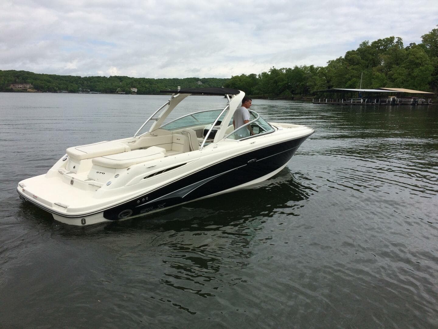 2007 Sea Ray 270 SLX